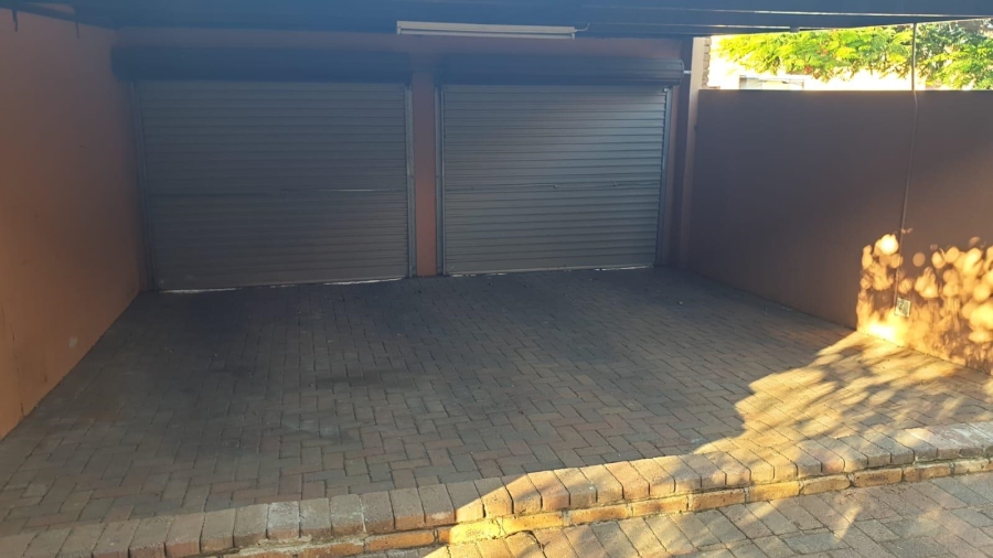 4 Bedroom Property for Sale in Safari Gardens North West